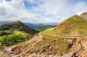 Wales - ruinerne af Castell Dinas Bran i den sydlige del af Clwydian Range ved Llangollen