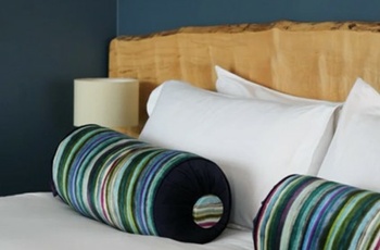 Wales, Aberaeron - afstemte farver på Arosfa Guest House