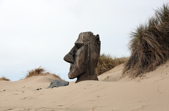 Wales, Barmouth - skulptur i sandet på stranden (Foto - Cymru Wales Crown Copyright)
