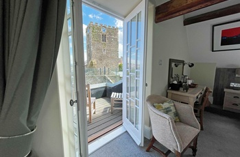 Wales, Conwy, Erskin Arms and Y Capel - værelse med balkon i kapellet