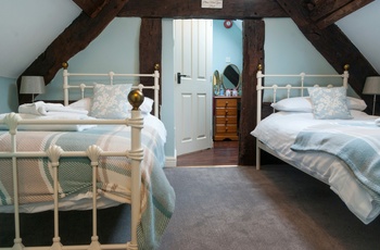 Wales, Montgomery - cozy room på the Dragon hotel