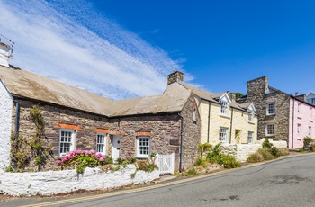 Wales, Pembrokeshire - smukke farverige huse i St. Davids