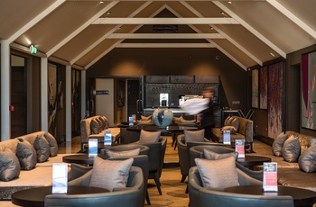 Wales, St Davids - lounge på Twr-y-Felin hotel  (Foto - Cymru Wales Crown Copyright