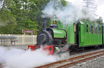 Snowdon Mountain Railway på Llanberis togstation - Wales 