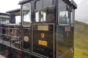 Snowdon Mountain Railway - et af de gamle toge der kører til toppen af Snowdon Mountains - Wales