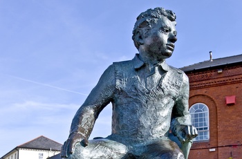 Statue af digteren Dylan Thomas, Wales