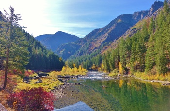 Naturen som Wenatchee River komme gennem ikke langt fra Cashmere i Washington State, USA