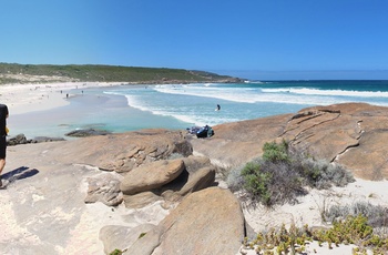 Red Gate Beach med surfer i Western Australia, Australien