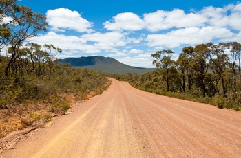 Grusvej gennem Stirling Range National Park, Western Australia