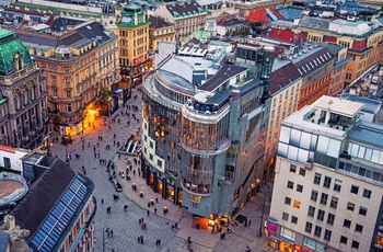 Luftfoto af indkøbsområdet Stephansplatz i Wien, Østrig