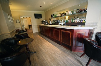 Winchester Royal Hotel bar
