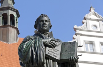 Statue af Martin Luther, i Wittenberg hvor han udgav sine teser