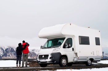 Autocamper i Europa. Kategori: Alkove - på rundtur i Island