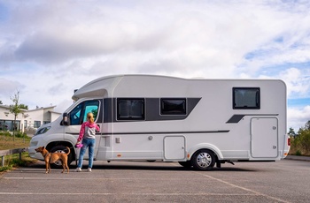 Delintegreret autocamper i Europa - Lang model til 4-5 personer