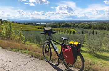 EuroBike cykeltur, udsigt til Trasimeno, Umbrien