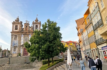 Cykeltur fra Porto til Lissabon - Portugals Atlanterhavskyst på cykel - Kirke i Porto