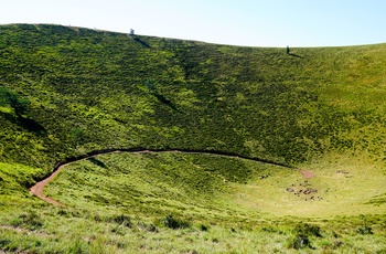 Chaine des Puys i Frankrig - vulkansk bjergkæde i Auvergne - lille krater