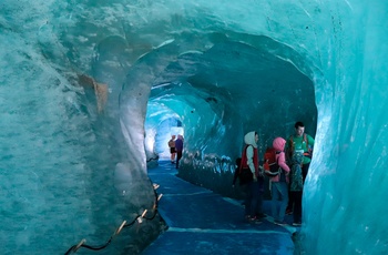 Chamonix for foden af mægtige Mont-Blanc - Gletsjerhulen i Mer de Glace