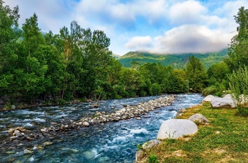 Floden ved Saint-Lary-Soulan i Pyrenæerne