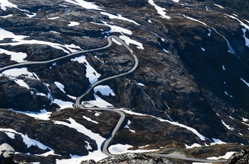 Geirangerfjorden i Norge - vejen til Dalsnibba udsigtspunkt