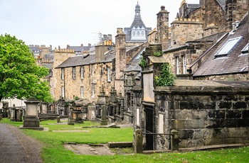 Greyfriars Kirkyard i Edinburgh - kirkegården i den gamle bydel