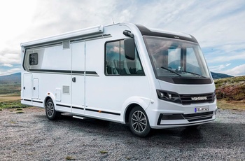 Helintegreret autocamper i Europa - klassisk model med markise