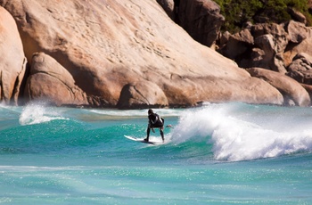 Surfing langs kysten ved Garden Route