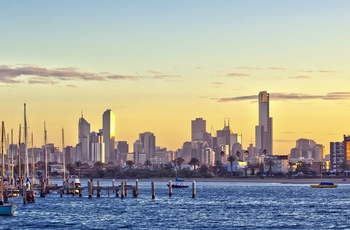 Melbournes skyline ved solnedgang