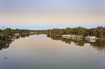 Murray-floden der løber gennem Vistoria, Australien