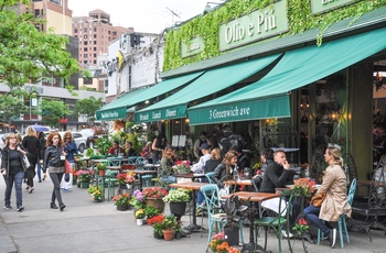 Cafe på Greenwich Avenue i New York
