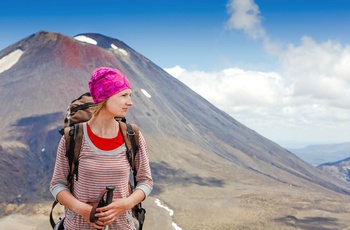 Kvinde på vandring i Tongariro National Park
