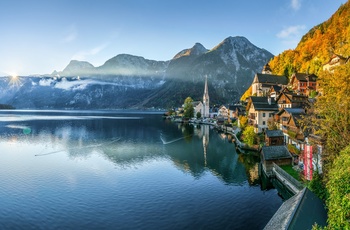 Hallstatt og sø i Salzkammergut