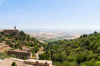 Udsigt til byen Montalcino og landskabet, Toscana