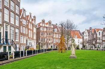Begijnhof - smuk baggård i centrum af Amsterdam