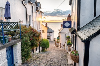 17_HI_Clovelly_on_the_Devon_coast_1.jpg