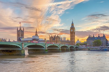 Westminster Bridge, Big Ben og Themsen om aftenen i London