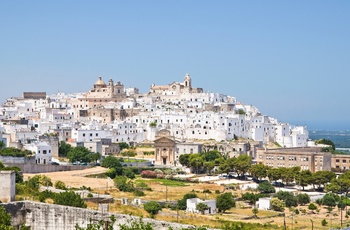 Ostuni - smuk hvid by i Apulien