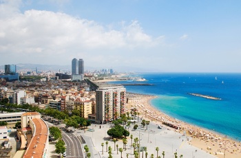 Udsigt over stranden og kysten i Barcelona