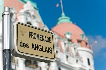 Nyd livet på Promenade des Anglais i Nice
