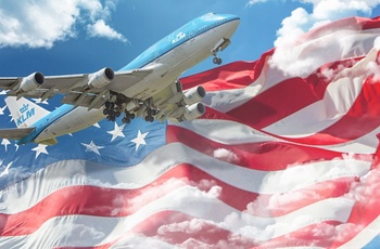 KLM fly og USA flag