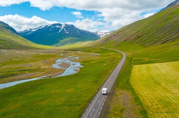 Autocamper i Island - flot vej gennem de imponerende fjelde og højland