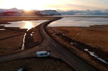 Autocamper i Island - kryds i det nordlige del af landet
