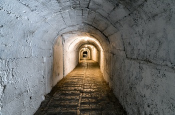 The Cold War Tunnel - Koldkrigstunnelen i Gjirokastër - Albanien