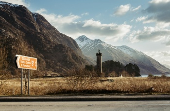 Loch Shiel ved Glenfinnan i Skotland  - søen med det kendte Glenfinnan monument og kendt fra Harry Potter universet