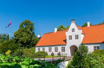 Schackenborg Slot, Sidefløj