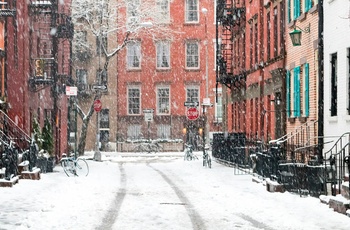 Jul i New York City - gade med sne