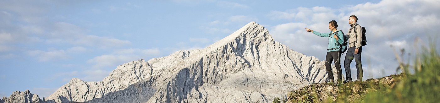 Par på vandring nær Garmisch Partenkichen, Sydtyskland - © GaPa Tourismus GmbHChristian Stadler